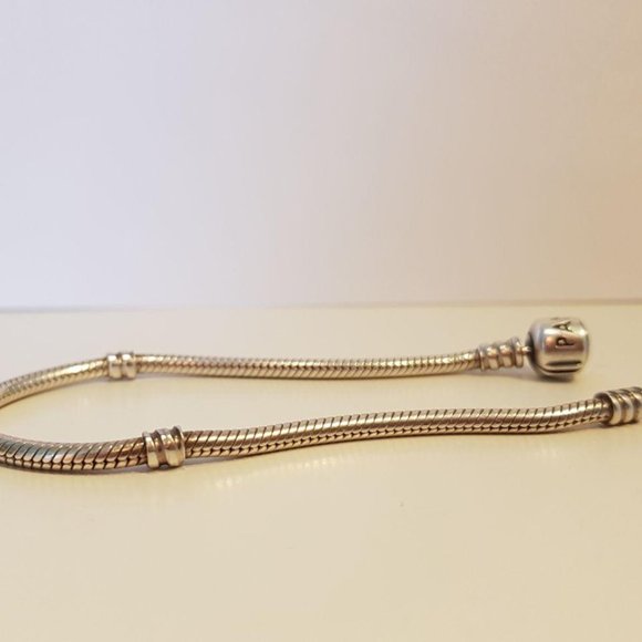 Pandora Moments Snake Chain Bracelet - Picture 3 of 4